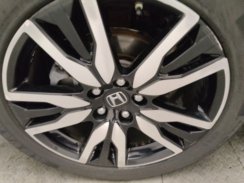 Used 2020 Honda Pilot Touring image 31