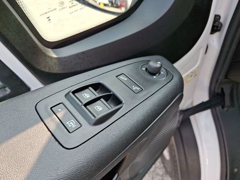 Used 2025 RAM ProMaster 2500 w/ Convenience Group FWD image 25