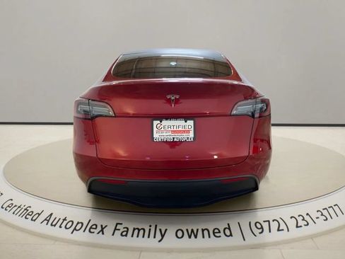 Used 2024 Tesla Model Y 2WD image 4