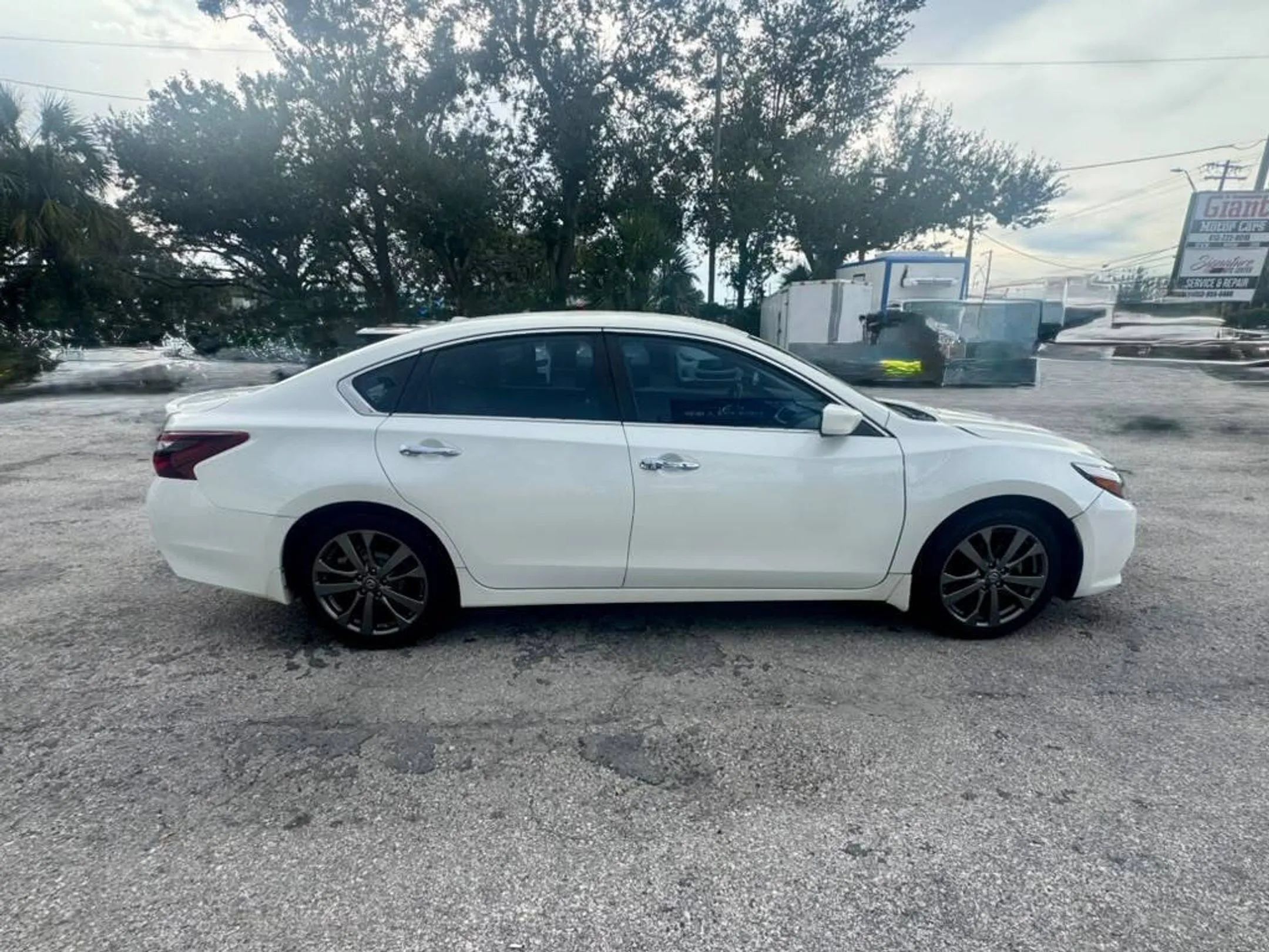 Used 2018 Nissan Altima 2.5 SR w/ SR Special Edition FWD image 7