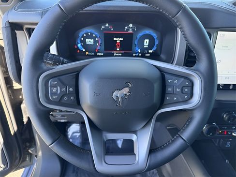 New 2025 Ford Bronco Outer Banks image 14