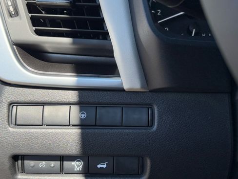 New 2026 Nissan Rogue SV image 30