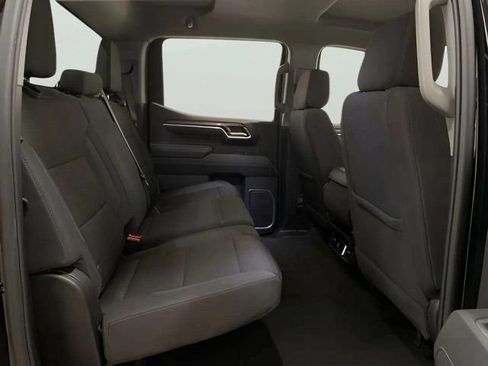 Used 2025 Chevrolet Silverado 1500 LT AWD/4WD image 64