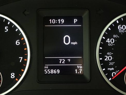 Used 2017 Volkswagen Tiguan S FWD image 17