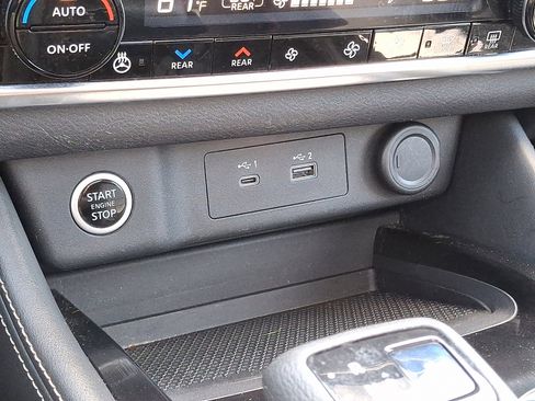 Certified 2022 Nissan Rogue SL w/ SL Premium Package image 26