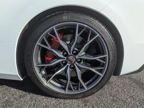 Used 2023 Chevrolet Corvette Stingray Premium Conv w/ Z51 Performance Package RWD image 51