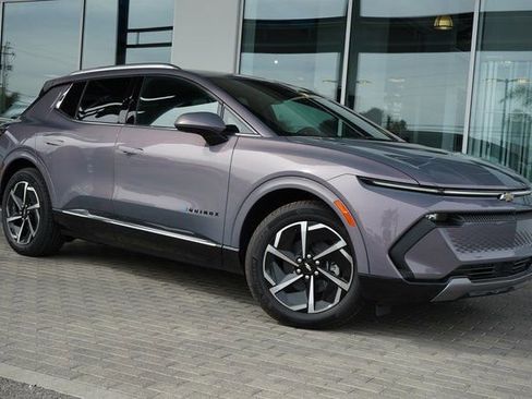 New 2025 Chevrolet Equinox EV LT image 1