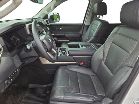 Used 2023 Toyota Tundra Limited w/ Power Package AWD/4WD image 17