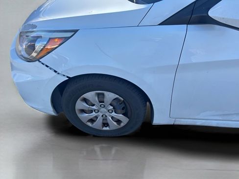 Used 2016 Hyundai Accent SE image 16