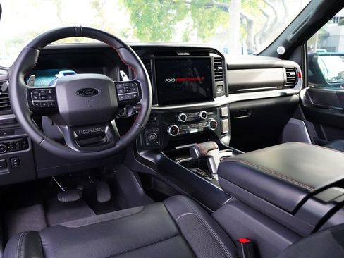 Used 2025 Ford F150 Raptor image 21