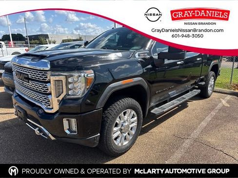 Used 2020 GMC Sierra 2500 Denali w/ Denali Ultimate Package AWD/4WD image 1