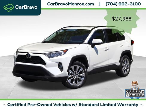 Used 2021 Toyota RAV4 XLE Premium FWD image 3