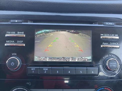 Used 2016 Nissan Rogue S image 13