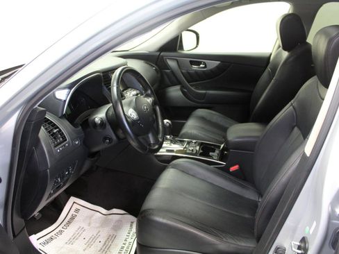 Used 2017 INFINITI QX70 AWD w/ Premium Package image 20