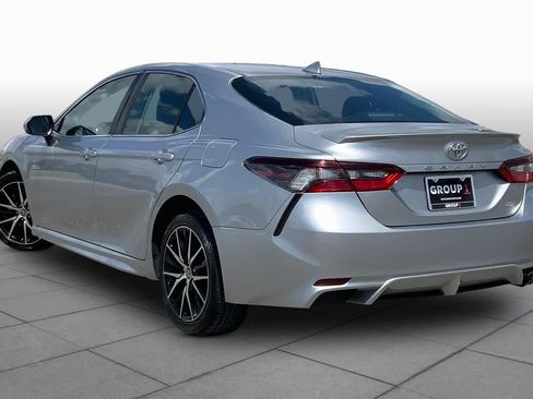 Used 2024 Toyota Camry SE FWD image 12