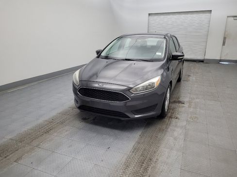 Used 2016 Ford Focus SE w/ SE Cold Weather Package image 15