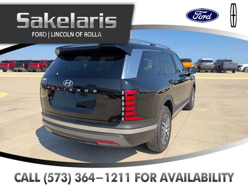Used 2026 Hyundai Palisade SEL FWD image 5