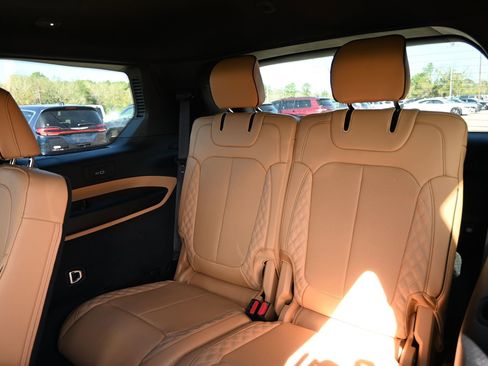 New 2025 Jeep Grand Cherokee L Summit w/ Obsidian Package image 24