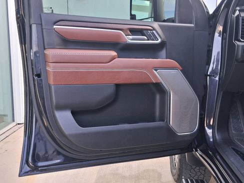 Used 2025 GMC Sierra 2500 Denali Ultimate AWD/4WD image 19