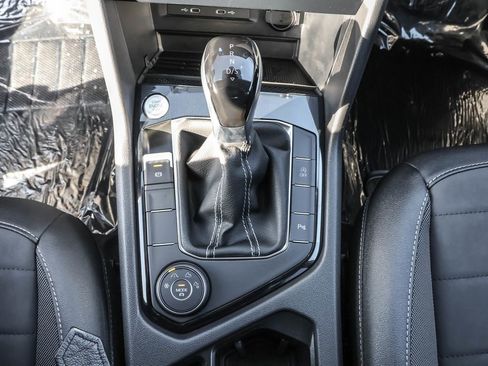 New 2026 Volkswagen Taos SE AWD/4WD image 31