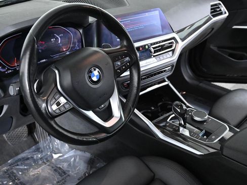 Used 2019 BMW 330i xDrive Sedan w/ Convenience Package image 9