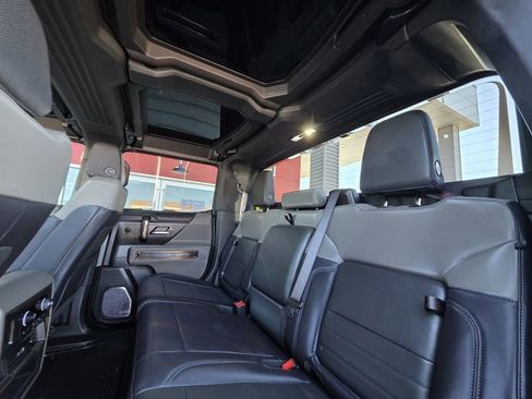 Used 2025 GMC Hummer EV 3X image 30