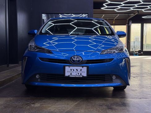 Used 2022 Toyota Prius LE AWD/4WD image 2