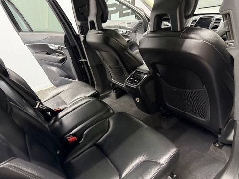 Used 2020 Volvo XC90 T6 Momentum w/ Protection Package Premier AWD/4WD image 49