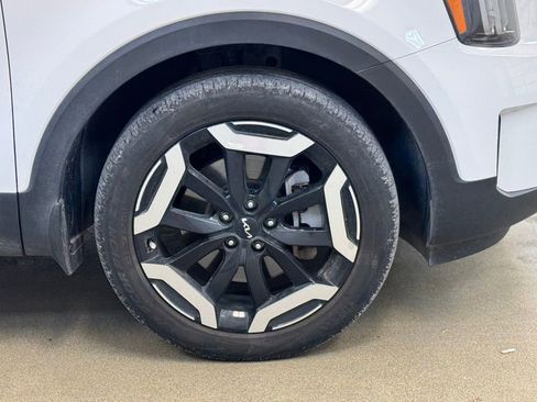 Used 2023 Kia Telluride S w/ S Sunroof Package AWD/4WD image 4