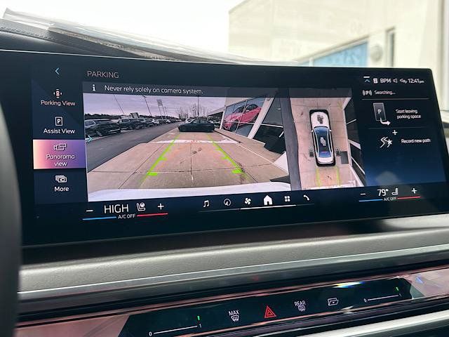 Used 2023 BMW 760i xDrive AWD/4WD image 31
