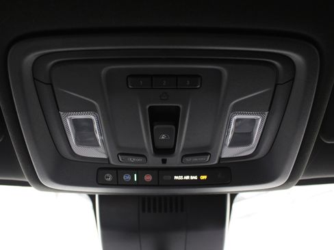 Used 2024 Chevrolet Silverado 2500 High Country w/ Technology Package AWD/4WD image 22