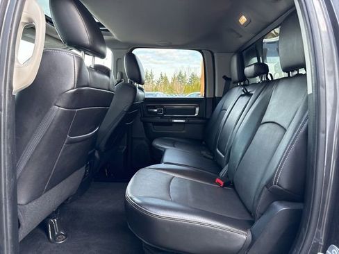 Used 2016 RAM 1500 Laramie w/ Convenience Group image 19