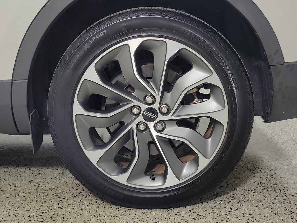 Certified 2023 Lincoln Nautilus Reserve AWD/4WD image 8