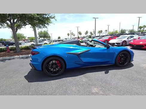 New 2026 Chevrolet Corvette Z06 w/ Stealth Interior Trim Package RWD image 17