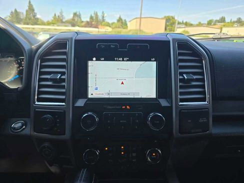 Used 2016 Ford F150 Lariat AWD/4WD image 12