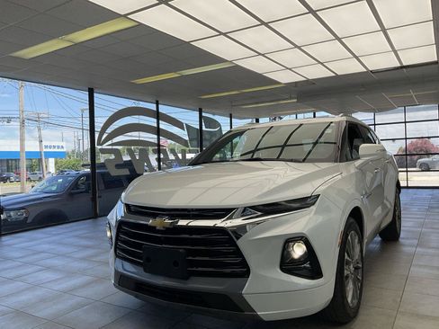 Used 2020 Chevrolet Blazer Premier w/ Driver Confidence II Package AWD/4WD image 3