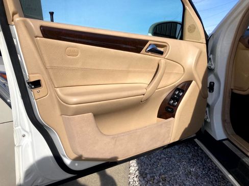 Used 2003 Mercedes-Benz C 240 Sedan image 15
