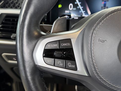 Used 2024 BMW X7 xDrive40i w/ M Sport Package image 23