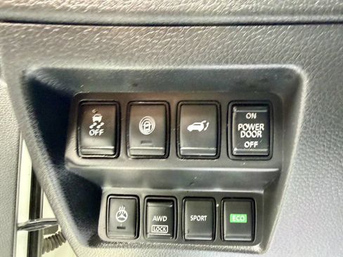 Used 2017 Nissan Rogue SL w/ SL Premium Package AWD/4WD image 19