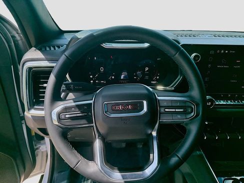 Used 2026 GMC Canyon Elevation w/ Convenience Package AWD/4WD image 13