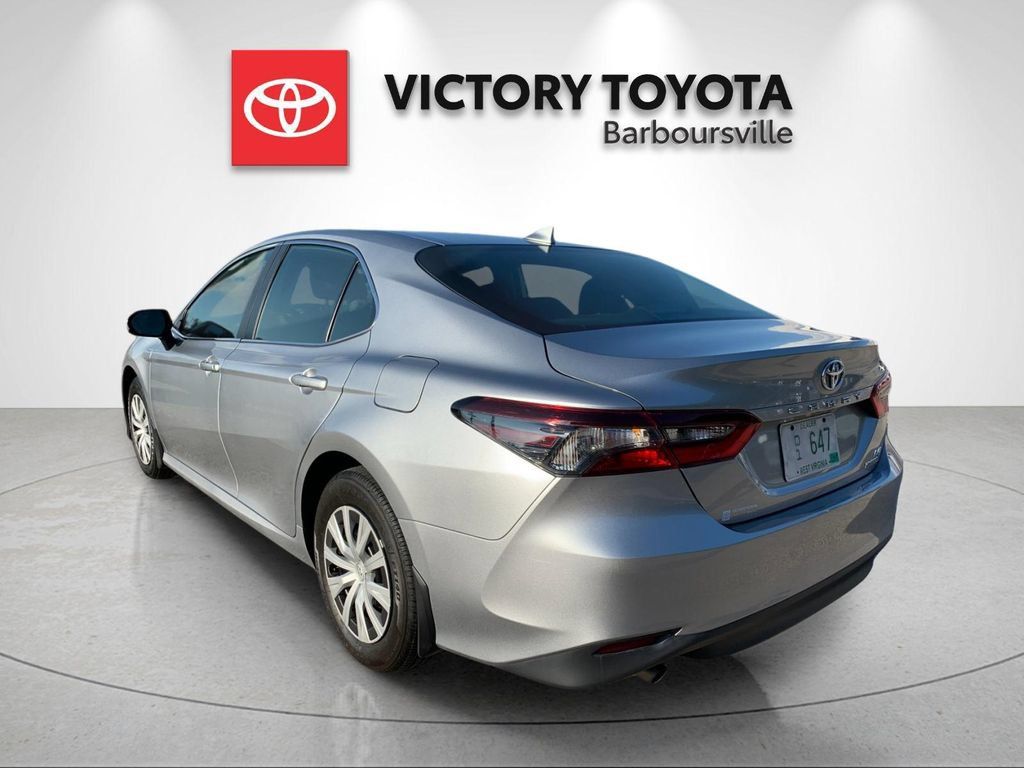 Used 2024 Toyota Camry LE FWD image 3