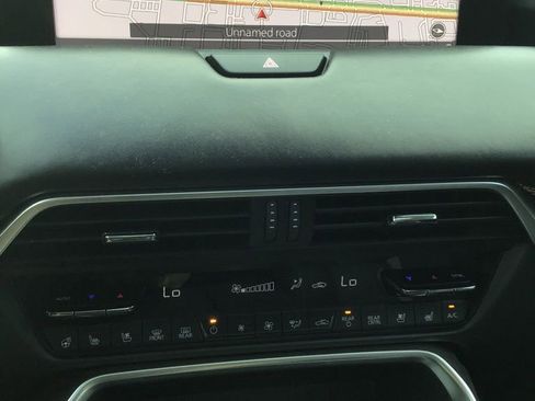 Used 2024 MAZDA CX-90 Plug-In Hybrid w/ Premium Plus image 11