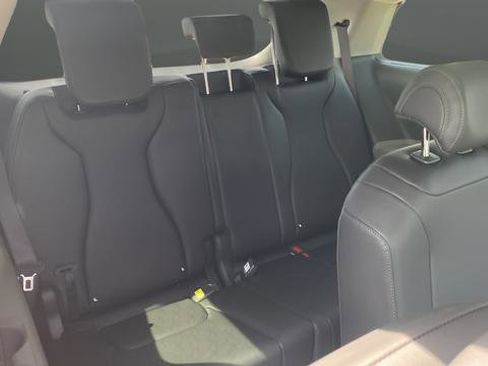 New 2026 Kia Carnival EX FWD image 26