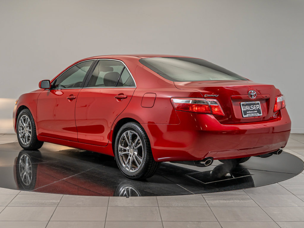 Used 2007 Toyota Camry XLE FWD image 7