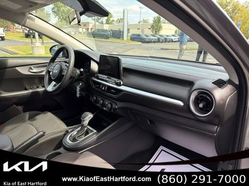 Used 2023 Kia Forte LXS FWD image 12