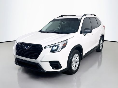 Used 2022 Subaru Forester AWD/4WD image 4