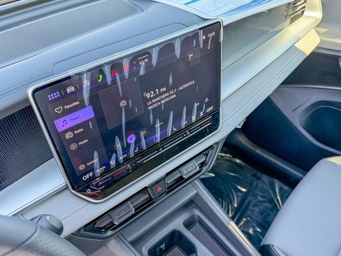 New 2026 Volkswagen Tiguan SE R-Line image 19