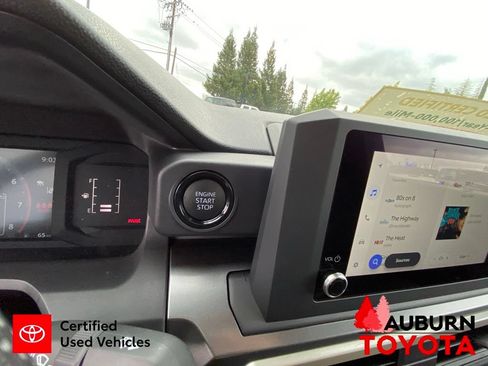 Certified 2025 Toyota Tacoma SR5 AWD/4WD image 39