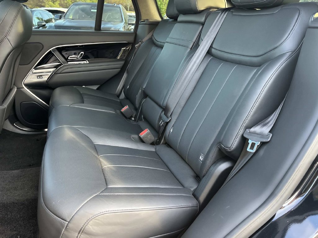 Certified 2023 Land Rover Range Rover SE AWD/4WD image 15