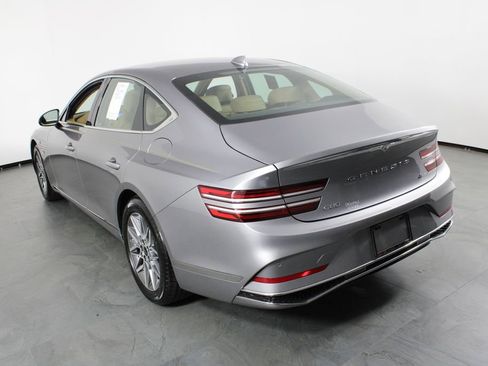 Used 2025 Genesis G80 2.5T image 3